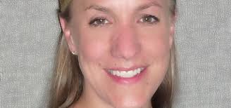 Psychologist finds her balance between helping inmates and helping students 