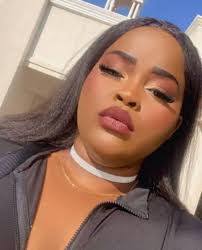 Jennifer Boateng's Instagram, Twitter & Facebook