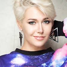 Whether you're on the fence and need some insight about the latest short haircuts or. Picture Galleries Of Women With Short Haircuts All The Styles And More