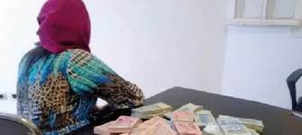 النوم مع الببغاء في نفس الغرفة
