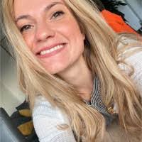 Francine Stahl's Instagram, Twitter & Facebook