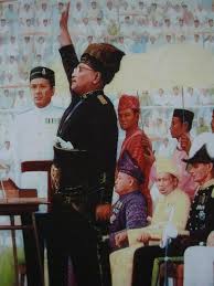 In addition to being the chief imam and khateeb of masjid al haram in makkah, he is also the president of the general presidency. Gambar Tunku Abdul Rahman Melaungkan Merdeka