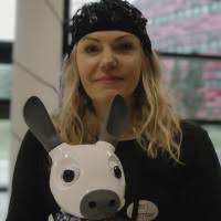 100+ "Landowska" profiles