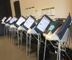 Jun 21, 2021 · voting machines can read black and blue ink, which is why recounts should use red ink. Voting Equipment