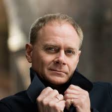 Craig Cowdroy presents