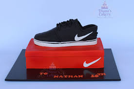 Pin Von Wanda Sue Shuford Auf Kv 18 Bday Schuhkarton Torte Fur Manner Madchen Torte