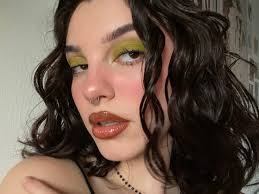 Maddie Powell (maddiepowwow)