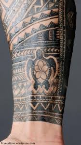 Who wants to see another war of words between cena and reigns? Tribal Black Turtle Tattoo On Roman Reigns Arm Truetattoos