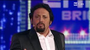 Anna mazzamauro, l'indimenticabile ex signorina silvani in fantozzi, smentisce per la prima volta che sia stato enrico brignano a picchiarla. Anna Mazzamauro Enrico Brignano Video