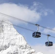 Beim absturz einer seilbahn am lago maggiore in italien sind am sonntag neun menschen ums leben. Seilbahnen Das Sind Europas Aussergewohnlichste Anlagen Welt