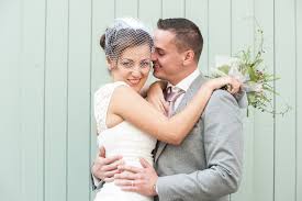 Verkäufer aus dem ausland können ihnen artikel regulär über einen internationalen versandservice zuschicken. Anna Daniel Portratshooting Und Standesamtliche Hochzeit In Weinheim Schneider S Family Business