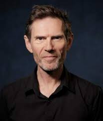 Bienvenidos! Bienvenue! Willkommen! こんにちは!