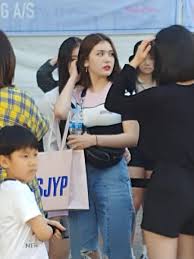Read lee chaeryeong from the story jyp sixteen by yjl1004 with 2085 reads. Jyp Blue Confession On Twitter Somi With Other Jyp Trainee Are Spotted Attending Twice Concert Jyp Trainees 190518 Lee Chaeryeong Shin Ryujin And Choi Jisu Jeon Somi And Hwang Yeji Https T Co Mpmg8dhban