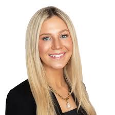 Anna Bitter's Instagram, Twitter & Facebook