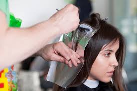 لماذا يجب اختيار صبغات الشعر الخالية من الأمونيا
