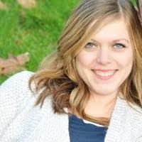 Kari Stewart's Instagram, Twitter & Facebook