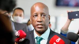 Sérgio Camargo comemora cancelamento do Carnaval em São Paulo