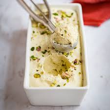 Glace A La Pistache Sans Sorbetiere Regilait Recette Glace Sans Sorbetiere Recette Glace Glace Maison Sans Sorbetiere
