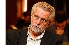 Γεννήθηκε στο 1947 στον πειραιά. 8 Dritsas Kaneis Den Exei Tromokrath8ei Apo Th 17 Noembrh Enimerosi24