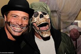 Die Schaurig-Schöne Halloween-Party: Eine gruselige Nacht voller Spaß