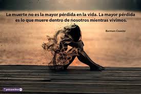 Frases de despedida para un ser querido familiar que se fue y que puedes publicar estas hermosas frase en las redes sociales como facebook. 100 Frases Sobre La Muerte Que Te Haran Pensar