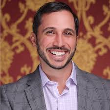 Darik Anderson's Instagram, Twitter & Facebook