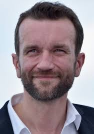 Clyde Riddick's Instagram, Twitter & Facebook