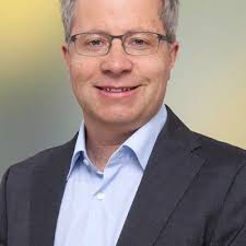 An International Collaboration to Advance the Use of Solar Resource  Information