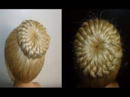 Einfache Frisur Flechtfrisur Zopffrisur Mit Duttkissen Dutt Donut Hair Bun Updo Hair Peinados Bun Hairstyles Simple Hair Designs Bun Updo