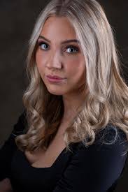 Portrait photographer in Paignton, Torbay, Devon. Simon Day