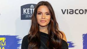Ze is een van de populairste vloggers van nederland, met vlogs over onder andere mode en. Monica Geuze Hopes Not That The Daughter Resembles Her