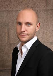 Första maj omstridd helgdag