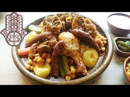 Recette De Couscous Aux Legumes X2f Couscous With Vegetables Recipe X2f وصفة الكسكس بالخضر Yout Recettes Couscous Cuisine Marocaine Recettes De Cuisine