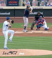 Paul Lukas On Twitter Three Different Mound Logos In As Many Days For The Mets My Preferred Number Zero