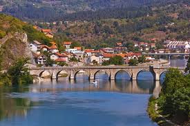 17 Charming Photos Of Bosnia S Old Towns Old Bridges Bosnia Old Town