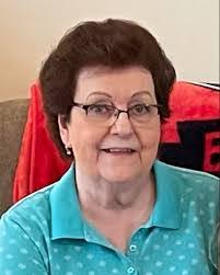 Loretta Crowe's Instagram, Twitter & Facebook