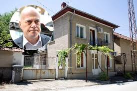 Телевизионна програма, за всички телевизионни канали, по дни ни часове Slavi Trifonov Prodade Doma Si Darik News