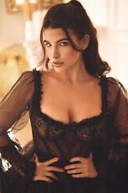 Julia Burch - Insta girl