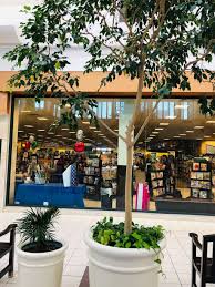 For company information, consumer and financial news, and info for publishers, authors and vendors. Barnes Noble 300 Neshaminy Mall Bensalem Pa 19020 Usa