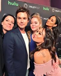 4 6 Mi Seguidores 472 Seguindo 5 879 Publicacoes Veja As Fotos E Videos Do Instagram De Ja Watch Pretty Little Liars Pretty Litle Liars Pretty Little Liars