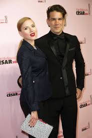 Scarlett johansson makes rare comment on child she shares with. Scarlett Johansson Welcomes First Child Daughter Rose Mom Com