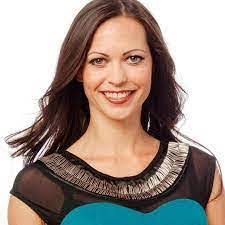 Veronica Hutton's Instagram, Twitter & Facebook