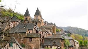 Résultat de recherche d'images pour "medieval village"