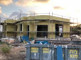 Israeli Architecture Specializes In Building Homes In Rural Communities And Kibbutzim Incorporating A Variety Green Architecture Green Building Architecture