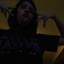 nicou (@beatleeebum)