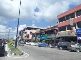 It contains the pekan nanas immigration depot and a pineapple canning facility. Pekan Nanas Wikipedia