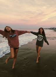 Trendy Fotografie Ideen Fur Freunde Schwestern Fotoshooting Freundschaft 32 Ideen Fr Foto In 2020 Sisters Photoshoot Friend Photoshoot Best Friend Photography