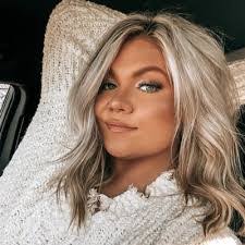 Kenzi Smith's Instagram, Twitter & Facebook