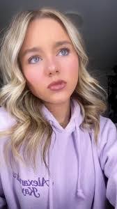 Audrey Childers's Instagram, Twitter & Facebook