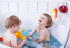 A baby bathtub will help you prop up a wriggling newborn. Bathing Twin Babies 8 Tips To Make Bath Time Easier